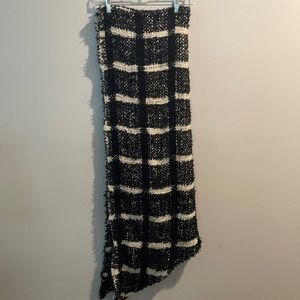 Anthropologie Madison 88 scarf black white check